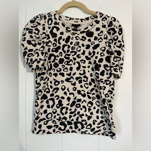 Who What Wear Tops - Who What Wear Black and Cream Boxy Short Sleeve Blouse